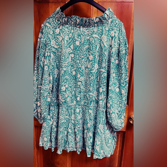 Crown & Ivy Women’s Long Sleeve Top ￼ - Picture 4 of 7